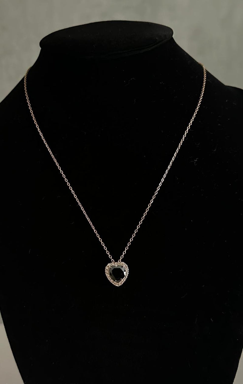 Collana cuore nero